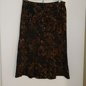 Nordic Traders tropical pattern rayon skirt.